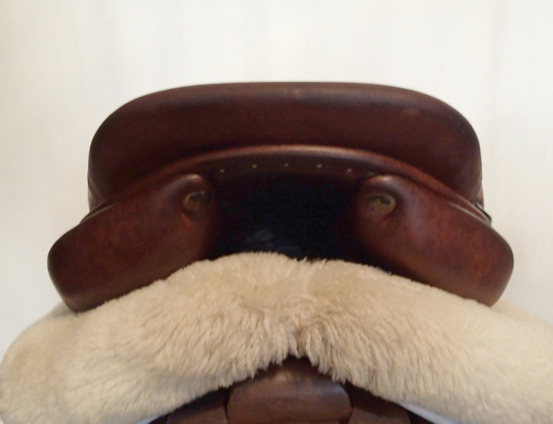 18" Butet Saddle - 2017 - P Seat - 3.25 Flaps - 4" dot to dot (982)