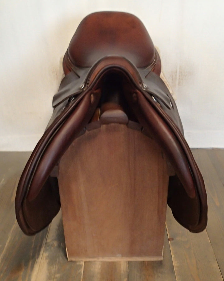 18" Butet Saddle - 2017 - P Seat - 3.25 Flaps - 4" dot to dot (982)