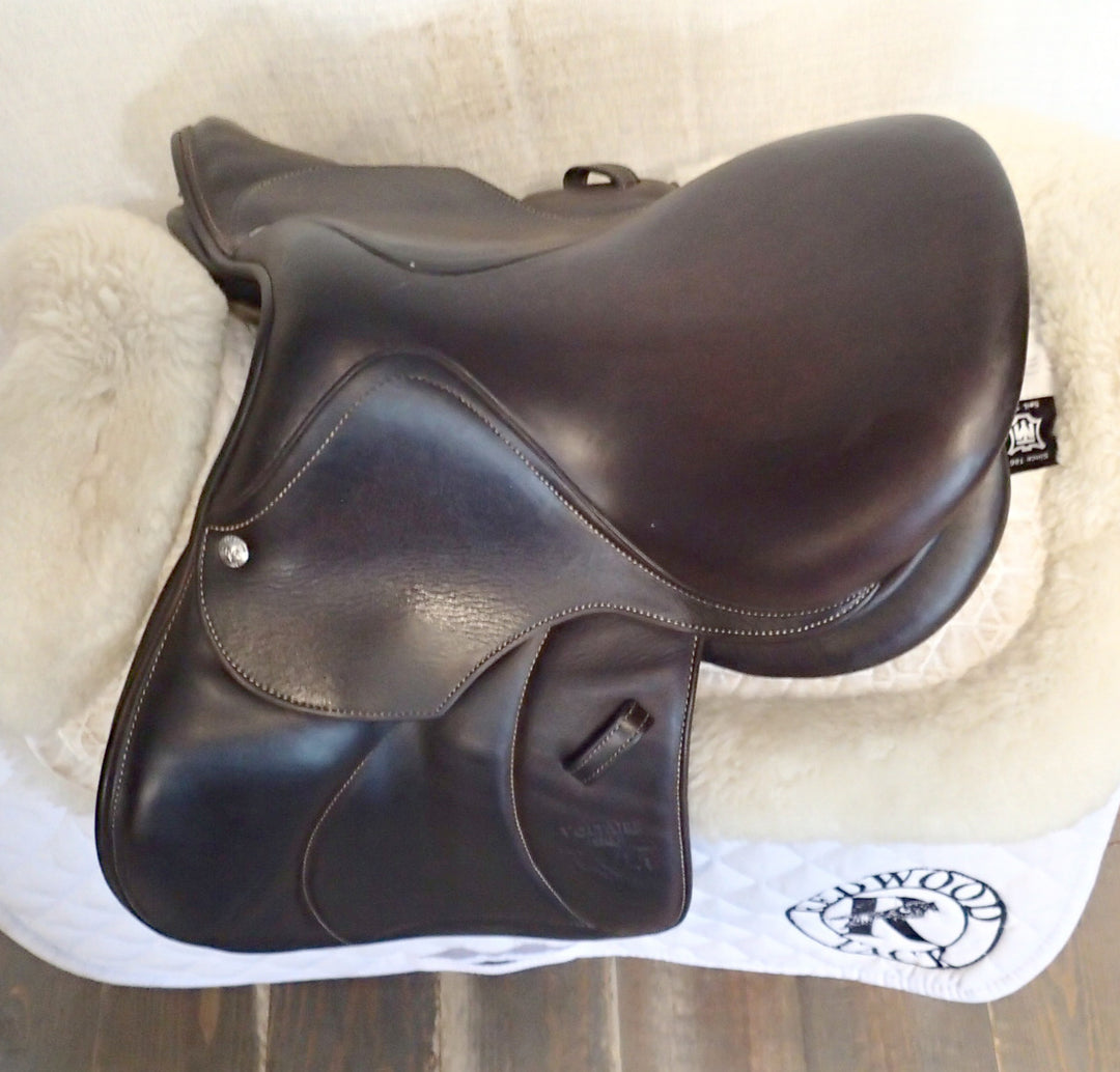 13.5" Voltaire Welli Saddle - Full Buffalo - 2016 - 000 Flaps - 4.75" dot to dot - FIN Panels