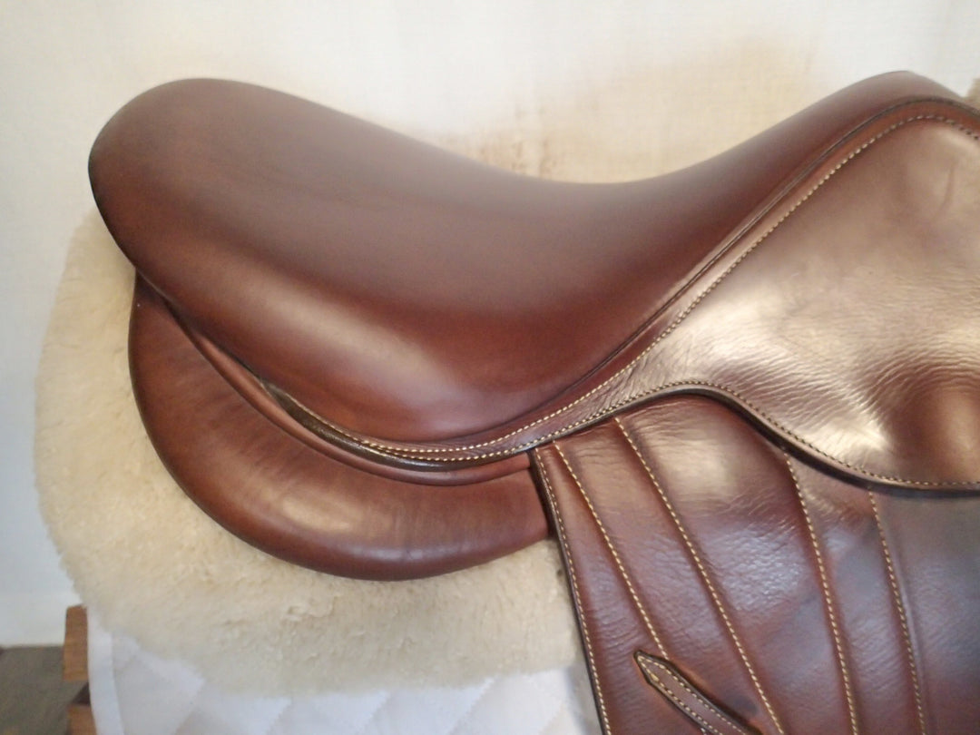 16" Butet Premium Saddle - Full Calfskin - 2022 - L Seat - 1.75 Flaps - 4.5" dot to dot (984)