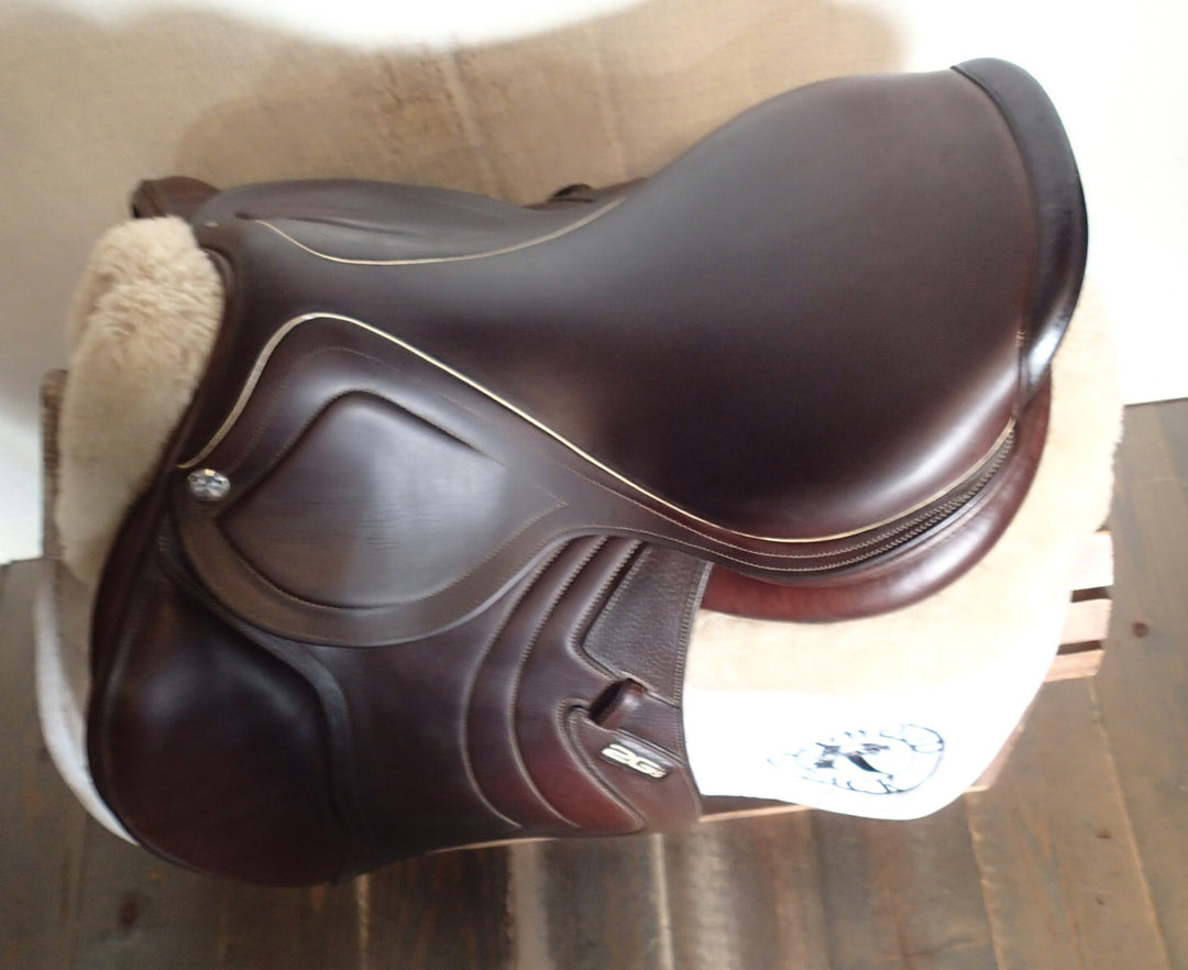 17.5" CWD Mademoiselle 2Gs Saddle - Full Buffalo - 2017 - 2L Flaps - SE32 - 4.5" dot to dot - Pro Panels (986)
