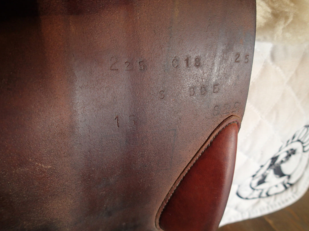 18" Butet Premium Saddle - Full Calfskin - 2015 - C Seat - 2.25 Flaps - 4.75" dot to dot (989)