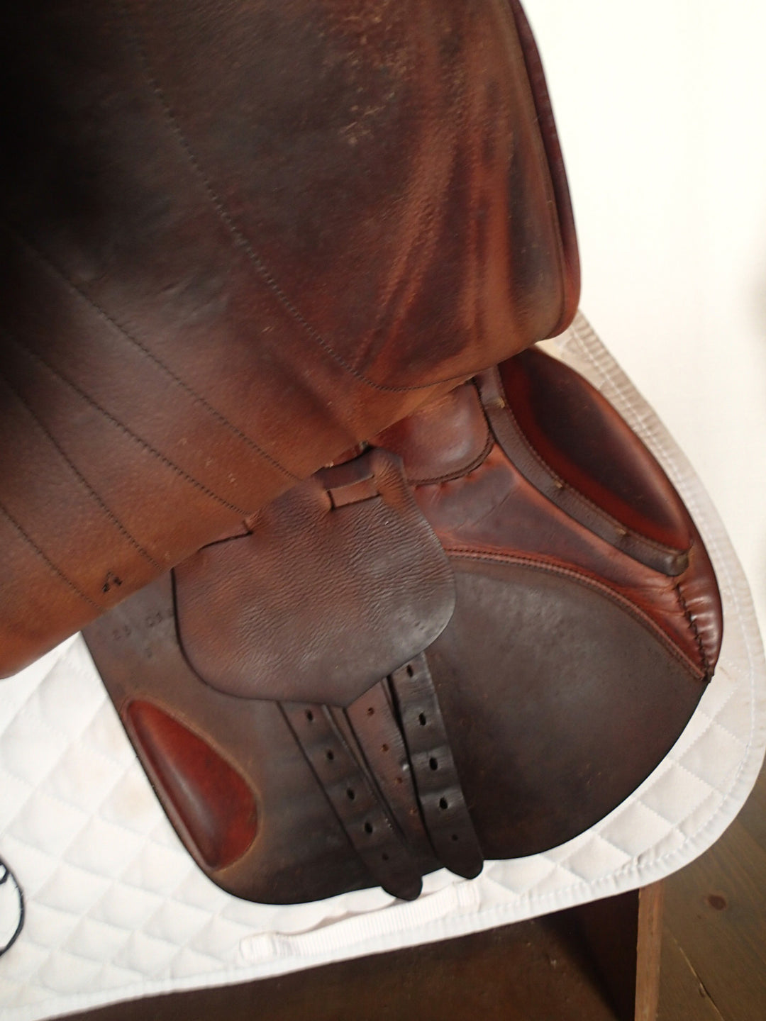 18" Butet Premium Saddle - Full Calfskin - 2015 - C Seat - 2.25 Flaps - 4.75" dot to dot (989)