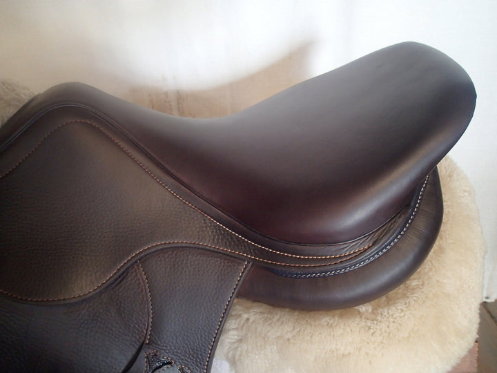 17" Antares Evolution Saddle - Full Buffalo - 2023 - 2NB Flaps - 4.5" dot to dot (990)