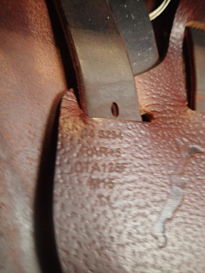 17.5" Antares Contact Saddle - Full Buffalo - 2024 - 2N Flaps - 4.75" dot to dot (992)