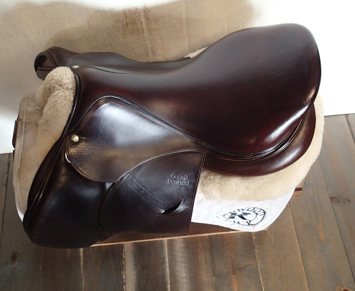 18" Devoucoux Oldara Saddle - Full Buffalo - 2013 - 4AA Flaps - 4.75" dot to dot (994)
