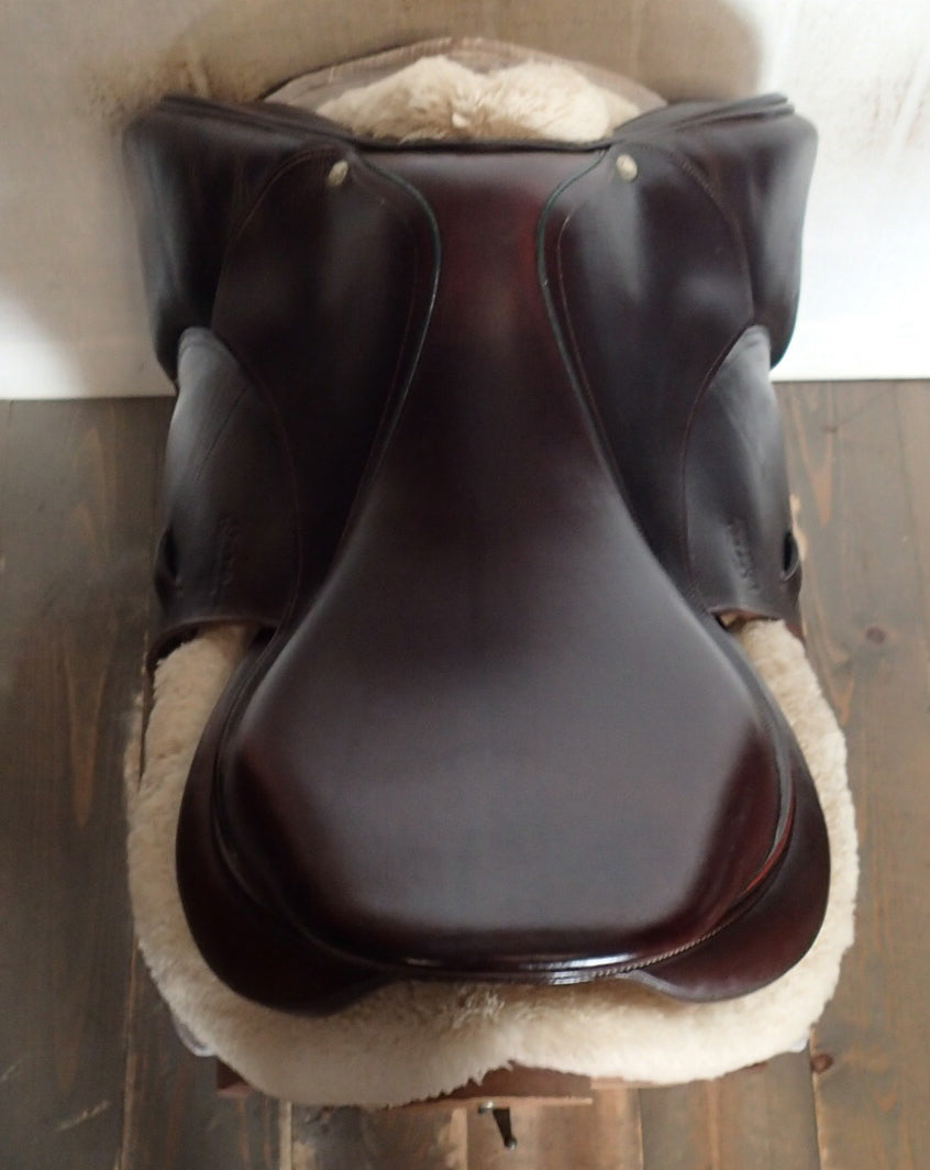 18" Devoucoux Oldara Saddle - Full Buffalo - 2013 - 4AA Flaps - 4.75" dot to dot (994)