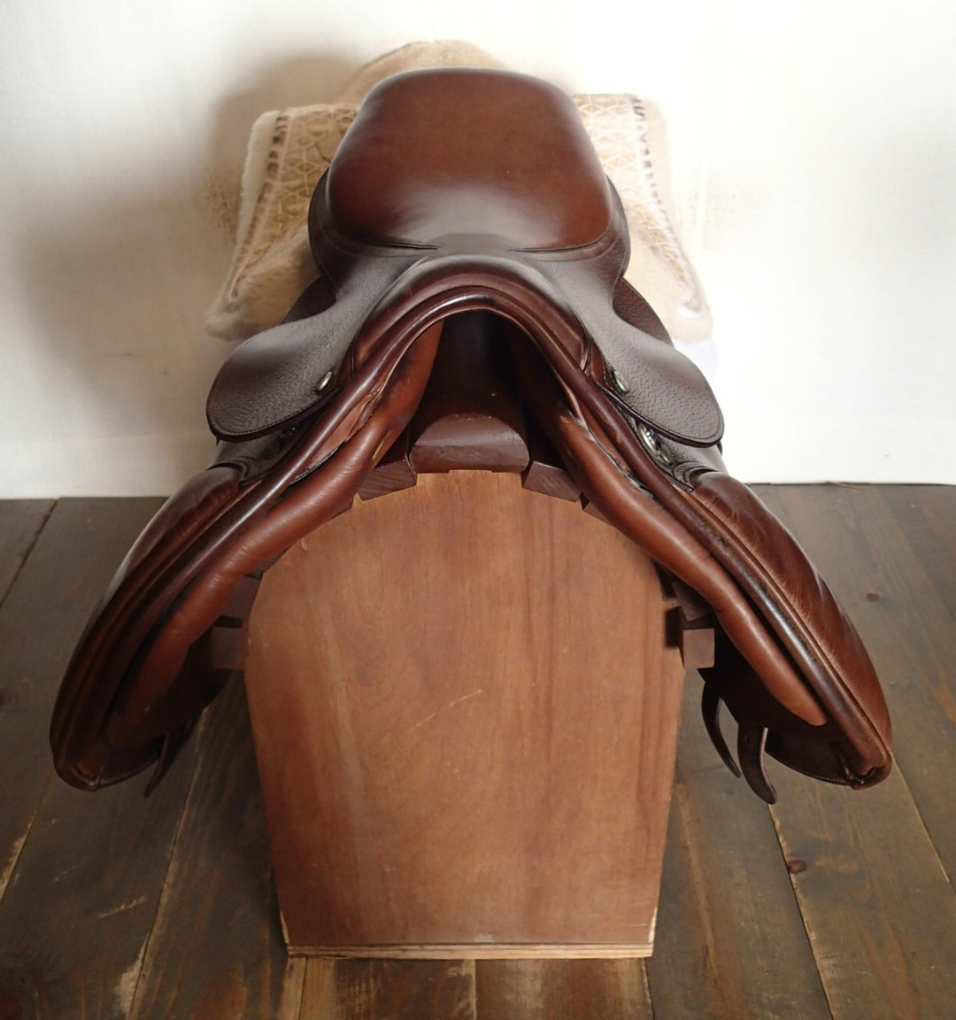 14.5" Beval LTD Junior / Pony Saddle - 4.5" dot to dot (996)