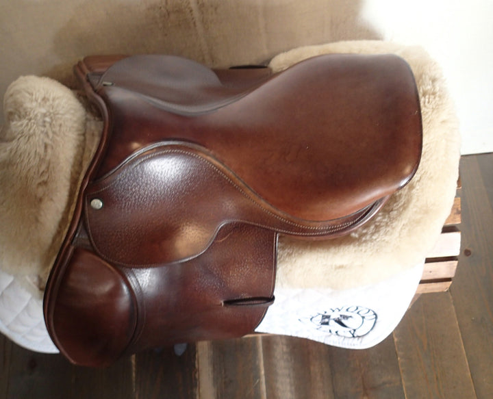 14.5" Beval LTD Junior / Pony Saddle - 4.5" dot to dot (996)