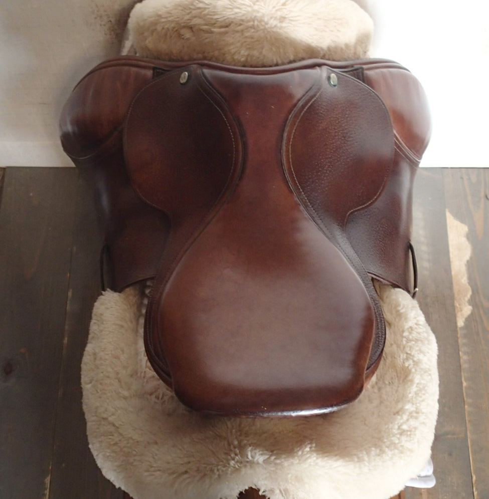 14.5" Beval LTD Junior / Pony Saddle - 4.5" dot to dot (996)