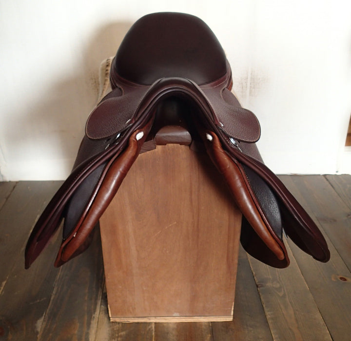 17" Luc Childeric Model M Saddle - 2008 - 4.5" dot to dot (998)