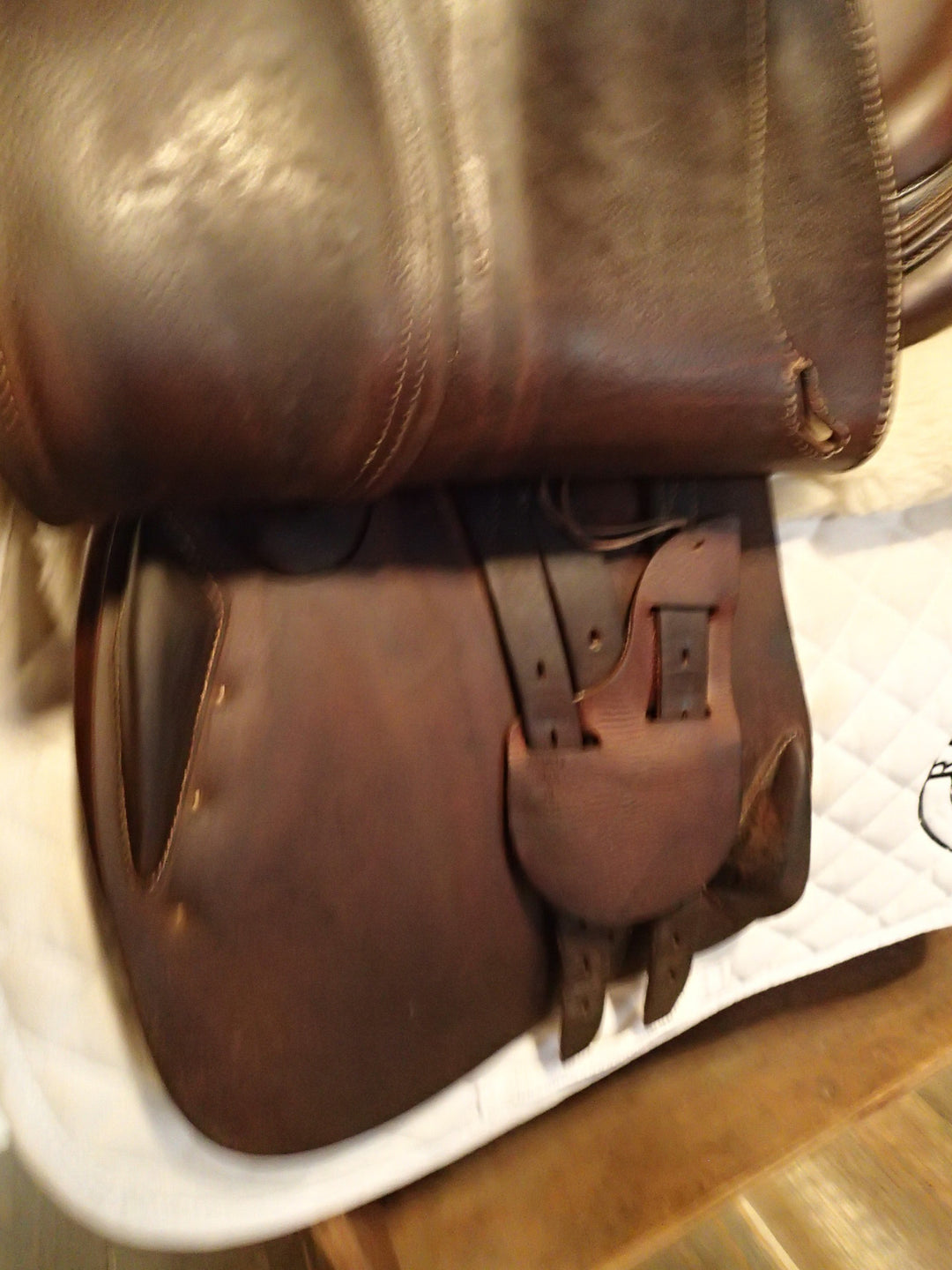 17" Antares Evolution Saddle - Full Buffalo - 2023 - 3DB Flaps - 4.75" dot to dot (999)