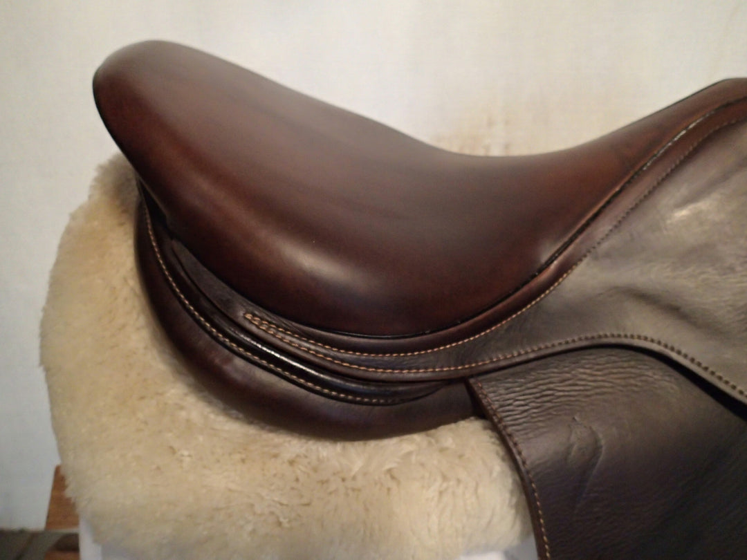 17" Antares Evolution Saddle - Full Buffalo - 2023 - 3DB Flaps - 4.75" dot to dot (999)