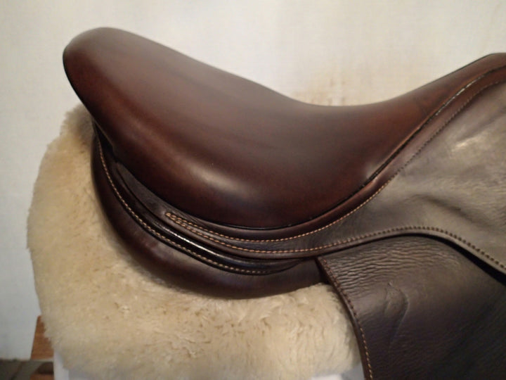 17" Antares Evolution Saddle - Full Buffalo - 2023 - 3DB Flaps - 4.75" dot to dot (999)