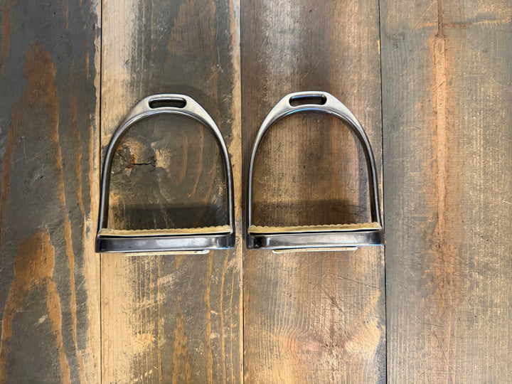 Fillis Stirrup Irons - 4.25"