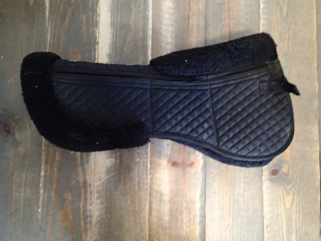 Total Saddle Fit Six Point Saddle Pad - Sheepskin Half Pad with Wither Freedom