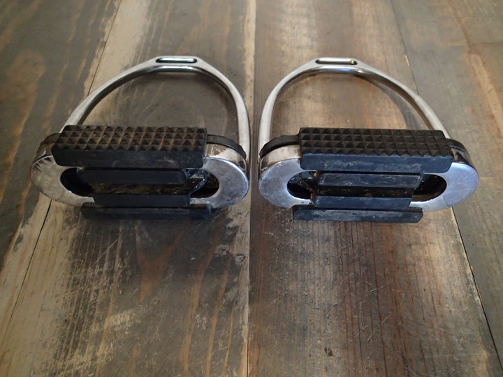 Fillis Stirrup Irons - 4.5"