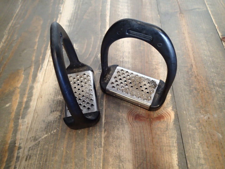 Composite Lightweight Stirrup Irons - 4.5"