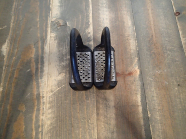 Composite Lightweight Stirrup Irons - 4.5"